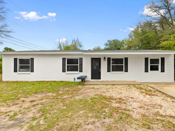 200 Spencer Dr, Fort Walton Beach, FL 32547