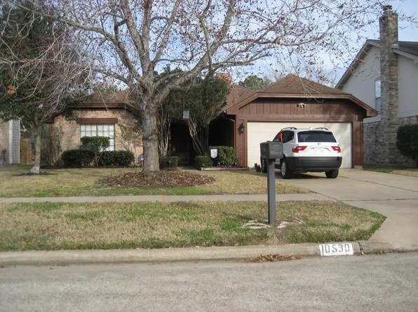 10530 Horseshoe Bend Dr, Houston, TX 77064