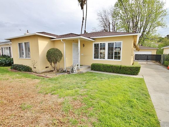 2nd image of 1212 Sarazen Dr