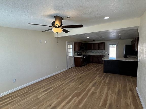 5th image of 1610 Palma Vista Ave