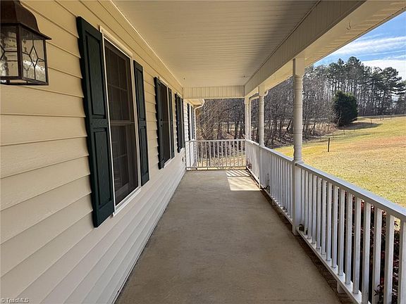 4th image of 134 Fern Creek Trl