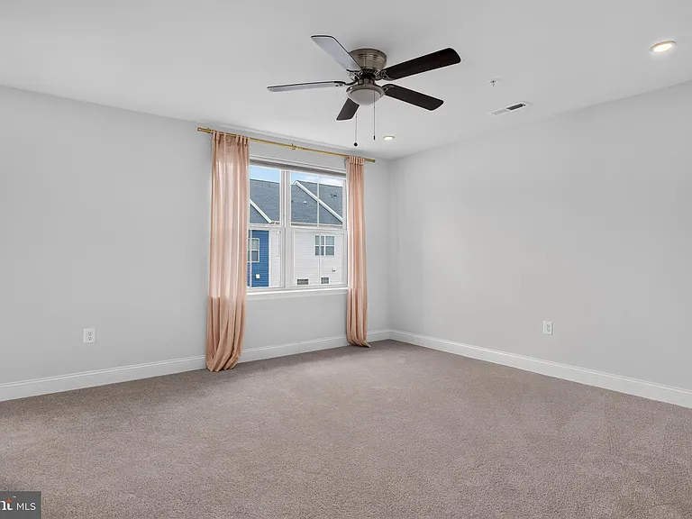 12241 Bluffwood Ter — Photo 26