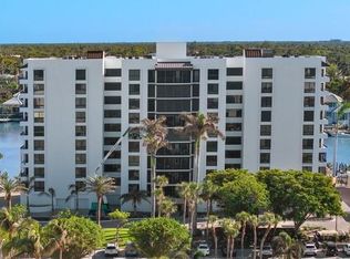 2400 Gulf Shore Blvd N #PENTHOUSE 4, Naples, FL 34103