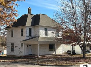 1624 Lane St, Falls City, NE 68355