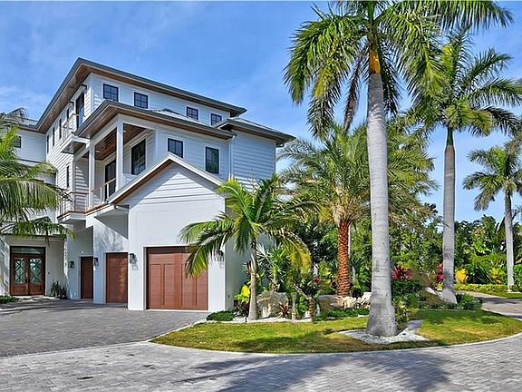 2nd image of 5005 Gulf Of Mexico Dr #2