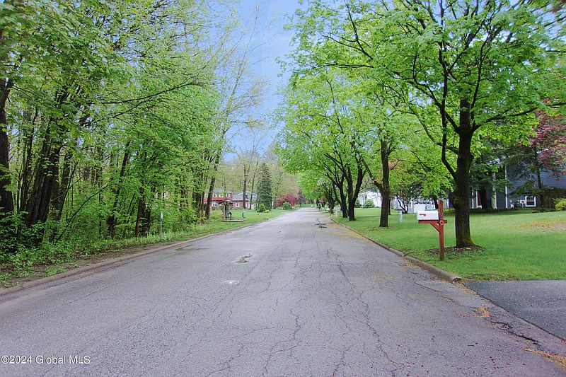 2nd image of 11 Casino Drive