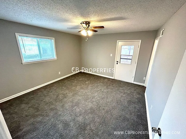 5315 Yale Rd — Photo 5