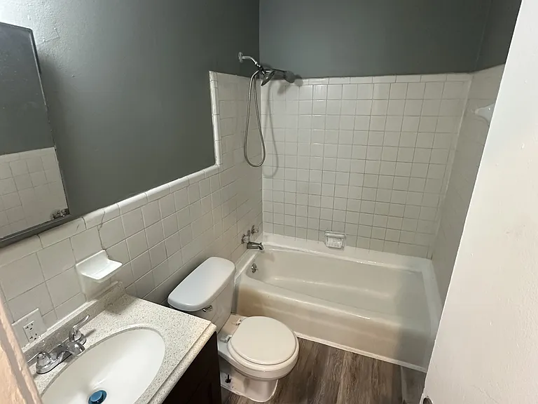 114 Jelk St — Photo 5