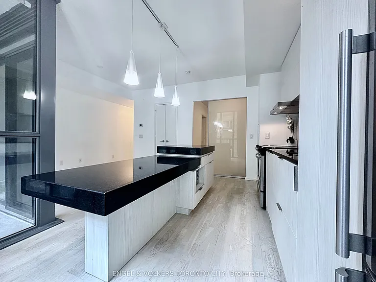 101 Charles St E #720 — Photo 4