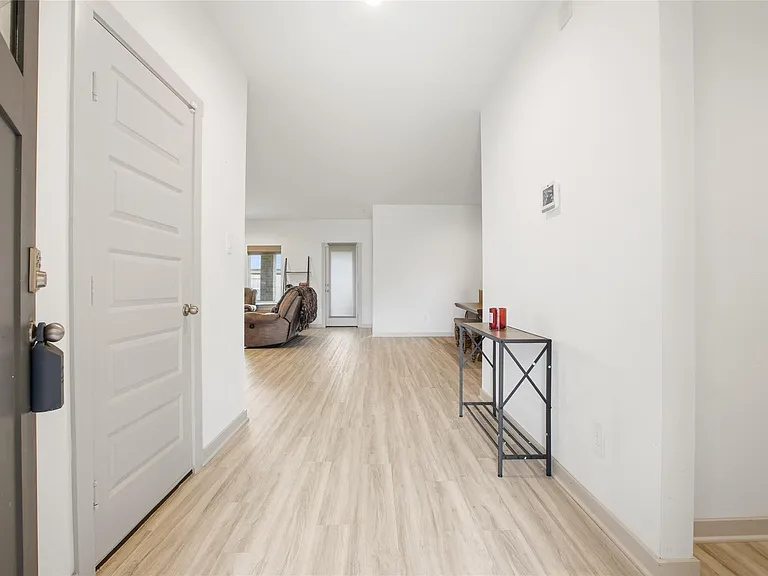 3411 Terrace Landing Ct — Photo 2