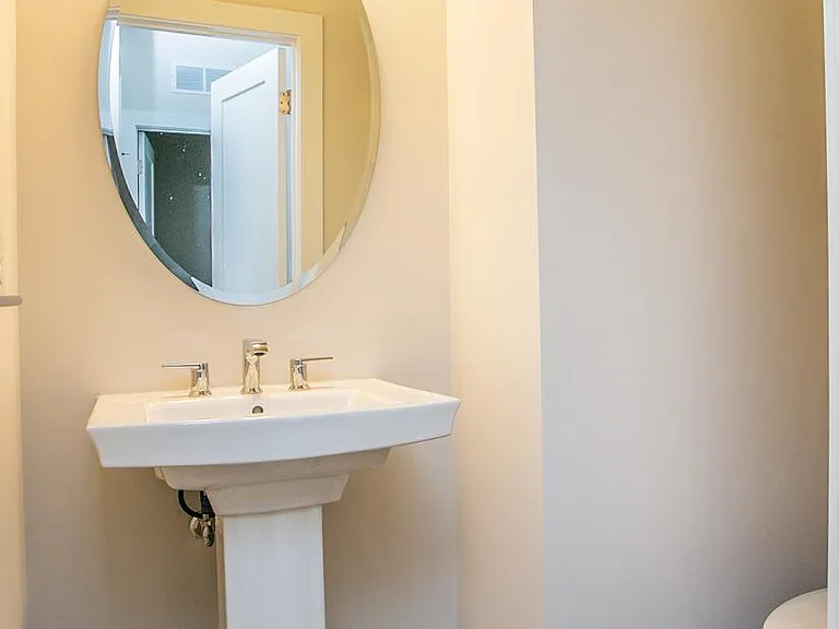 665 Levering St #665 — Photo 16