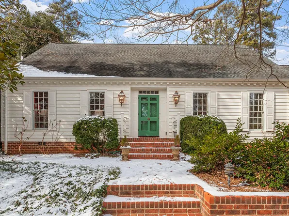 3305 Landor Rd, Raleigh, NC 27609