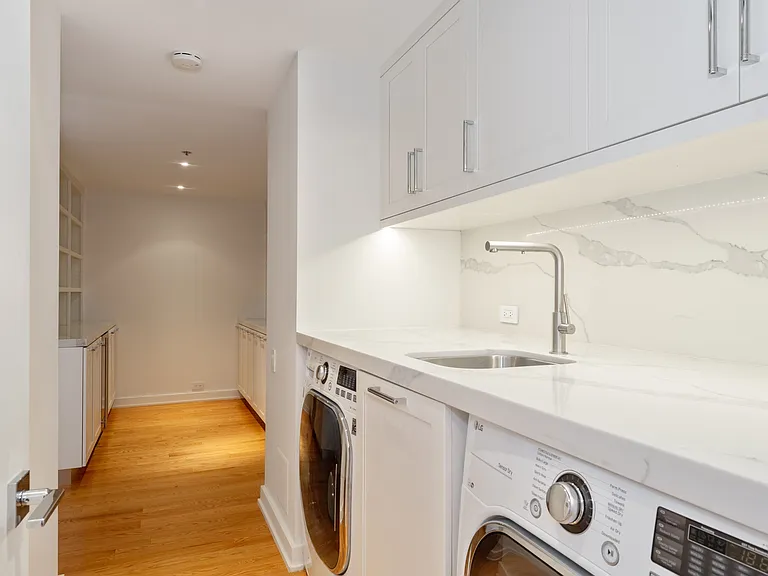 180 E Pearson St #4706 — Photo 24