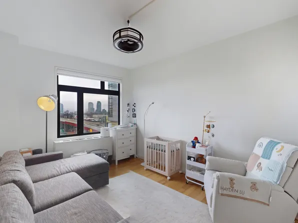 11-02 49th Avenue image 12 of 15