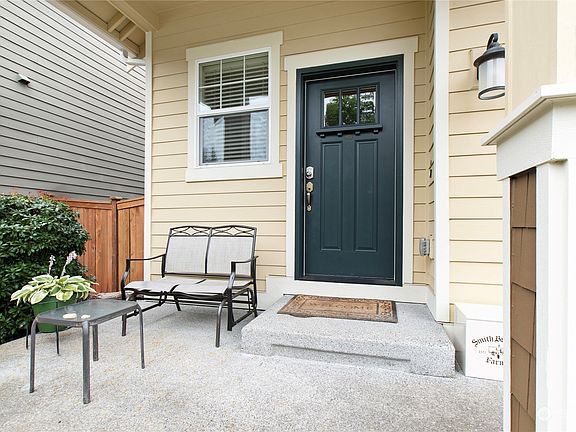 2nd image of 3358 Nova Street NE