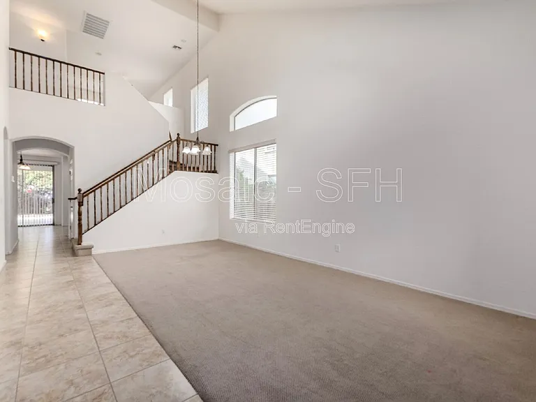 2656 E Boston St — Photo 7