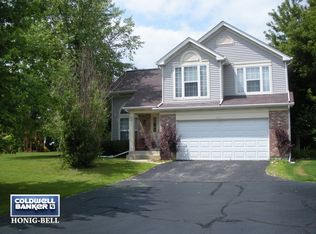 2202 Aspen Dr, Woodstock, IL 60098