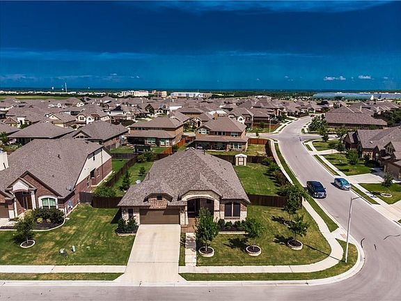 2nd image of 110 Tangerine Dr