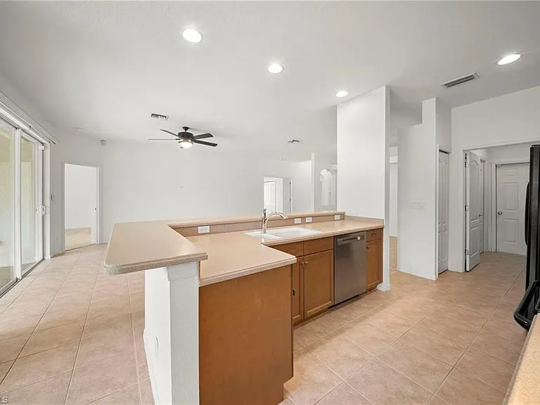 20552 Ardore Ln — Photo 17