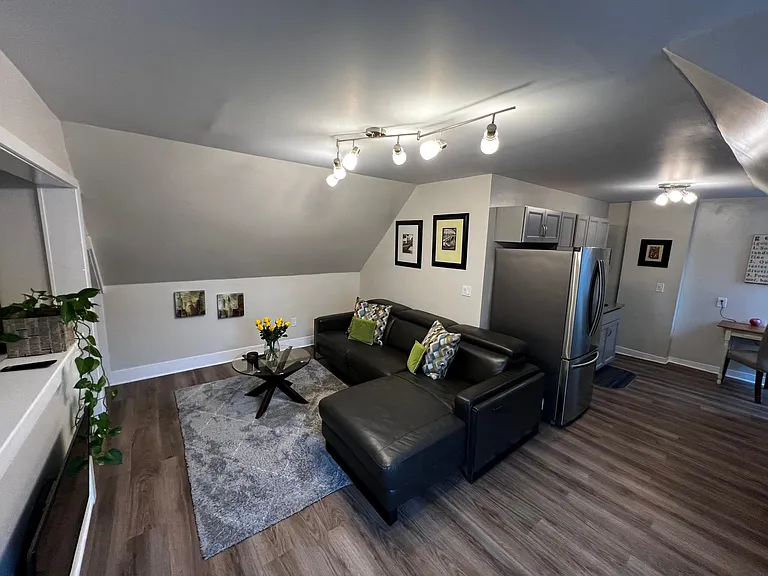 271 Spring St #6 — Photo 9