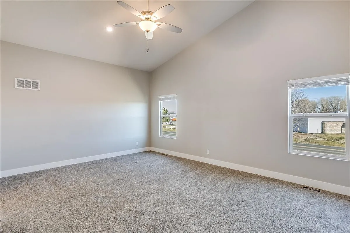 8822 W Haylee St - 1 — Photo 2