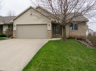 N255 Pinecrest Blvd, Appleton, WI 54915