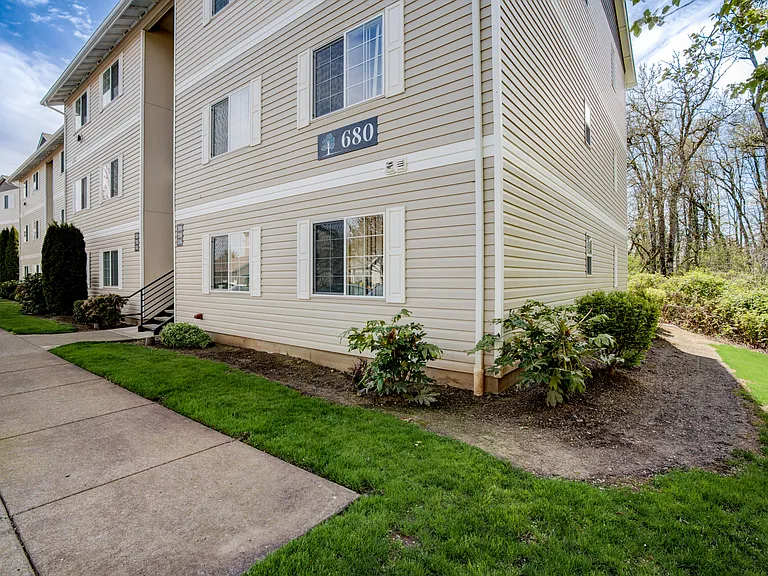 Legacy Oaks Apartments — Photo 7