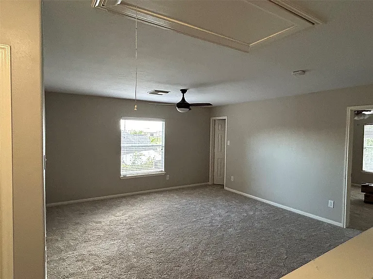 5410 Spring Oak Dr — Photo 16