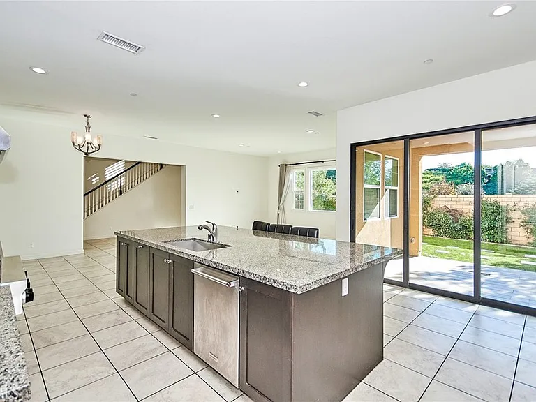 115 Mesa Verde Ln — Photo 11