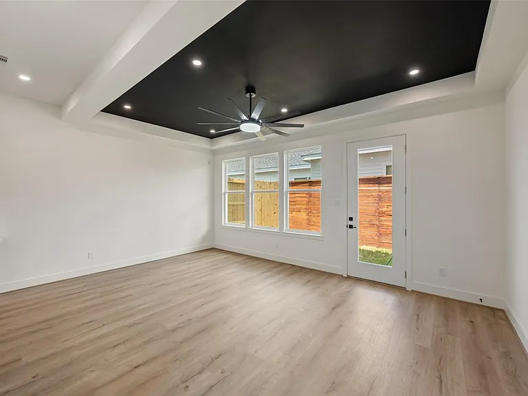 307 Quitman St #B — Photo 11