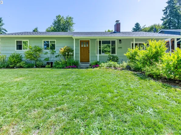 3395 Alder St, Eugene, OR 97405