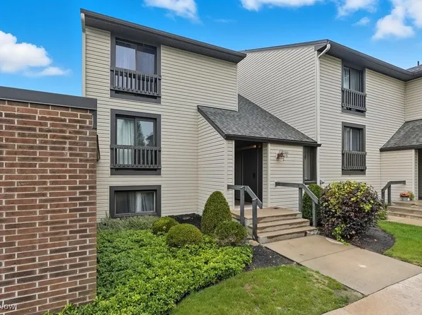 6280 Greenwood Pkwy APT 105, Northfield, OH 44067