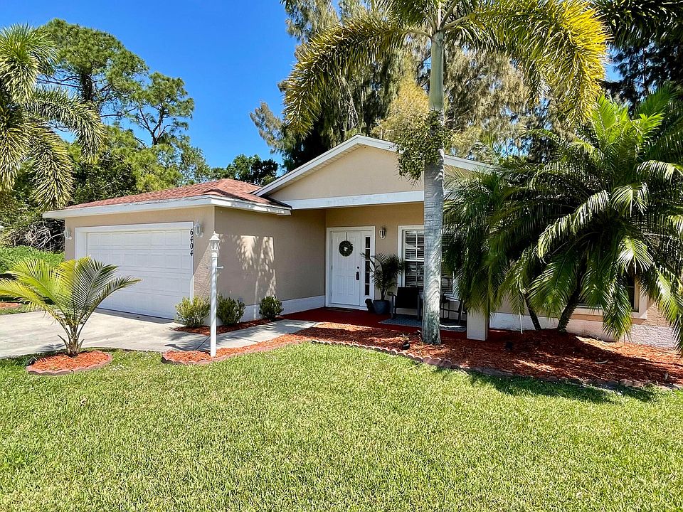 1st image of 6404 SE Las Palmas Way