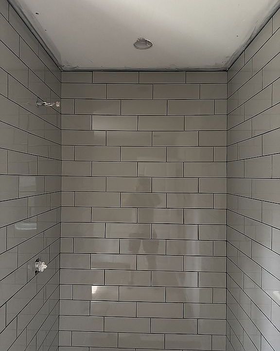 2nd image of 417 Gray St