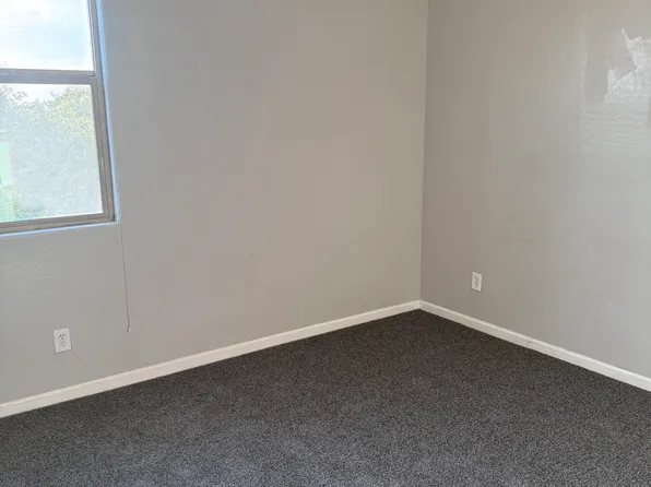 5530 W Country Gables Dr, Glendale, AZ 85306