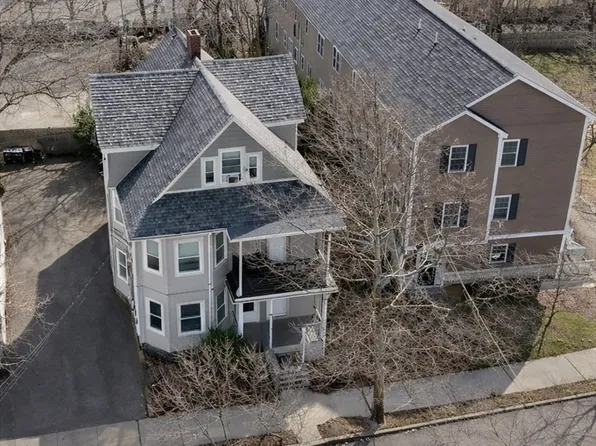 67 Cleverly Ct, Quincy, MA 02169