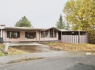 225 Taylor Ave, Talent, OR 97540