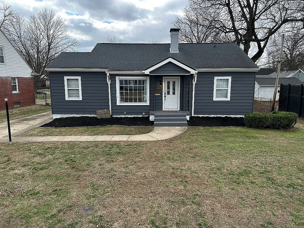 2807 Bayard Park Dr photo 1