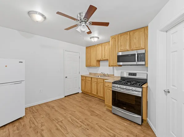 188 Avenue B image 2 of 13