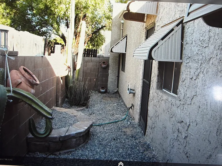 3629 N Forgeus Ave — Photo 11