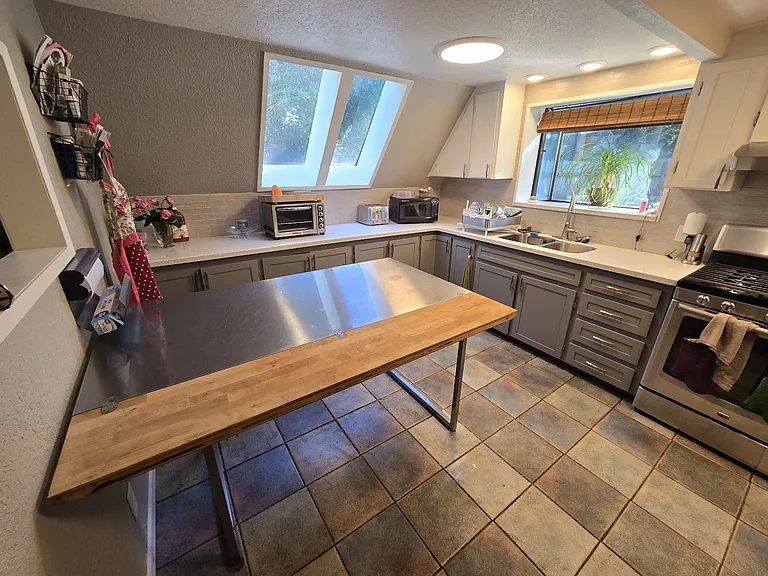 Kitchen (Current Photo)