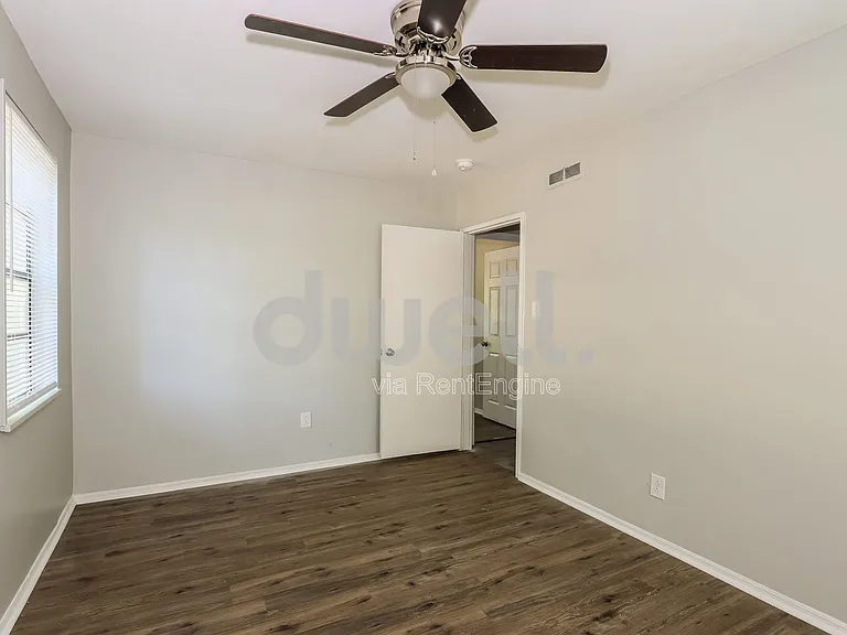 778 Vincent Ave NE — Photo 9