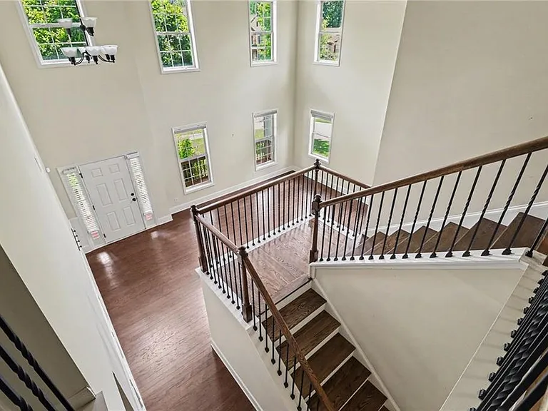 550 Nichols View Way — Photo 24