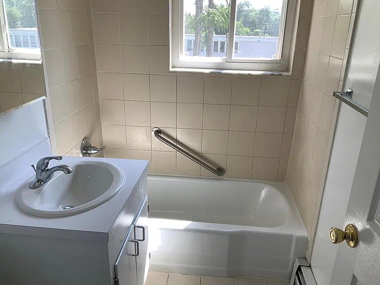 55+ Community - Springvale Apartments — Photo 42