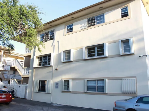1958 Monroe St APT 210, Hollywood, FL 33020