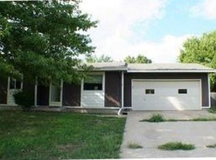 704 W Tracy Ave, Augusta, KS 67010