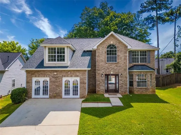 1534 Cutters Mill Dr, Lithonia, GA 30058