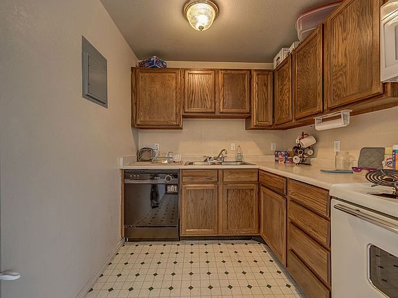 4th image of 718 W 1720 N APT 328