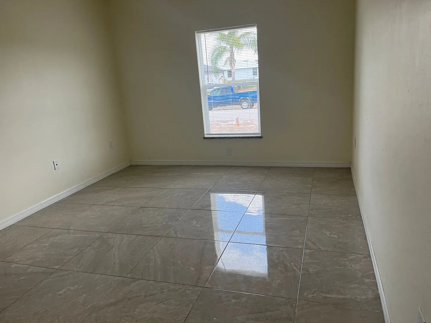 Move In Ready-3br 2ba Single Family Home In A Great Location! — Photo 4