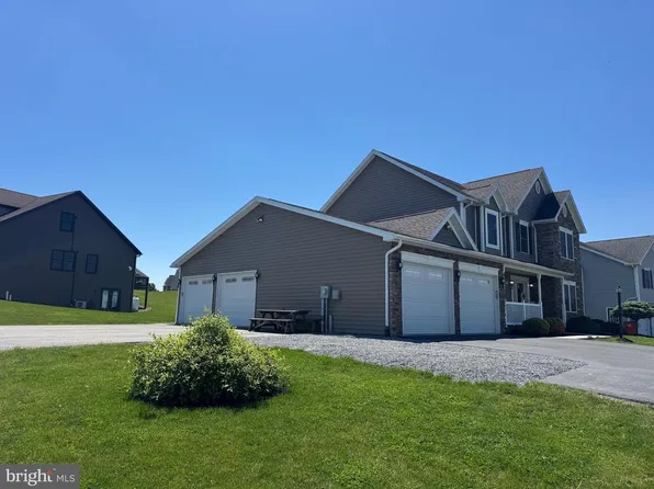 717 Southwood Dr, Shippensburg, PA 17257